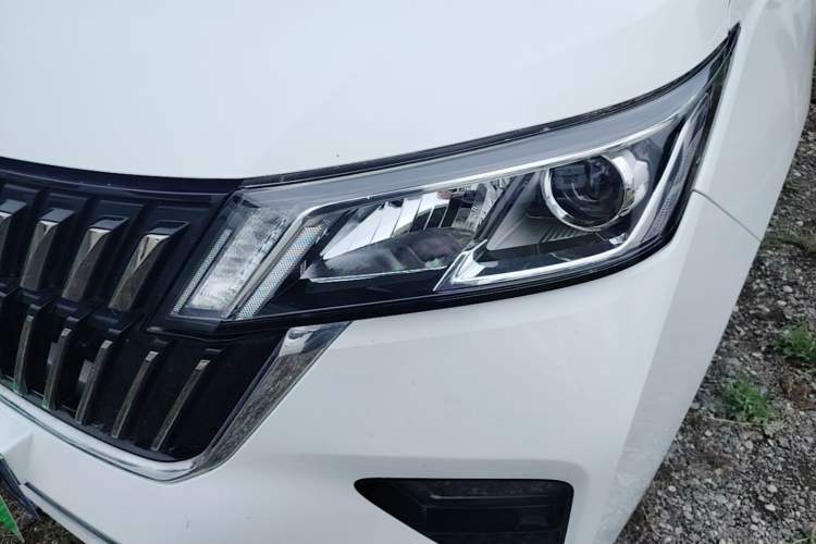 Used Wuling Jiachen 2022 1.5T CVT Smart Luxury Version Left Front Headlight