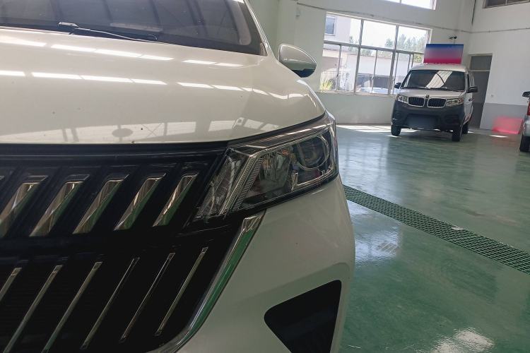 Used Wuling Jiachen 2022 1.5T Manual Light Enjoyment Dynamic Version Left Front Headlight
