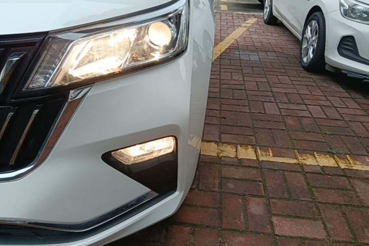 Used Wuling Jiachen 2022 1.5T CVT Smart Luxury Version Left Front Headlight