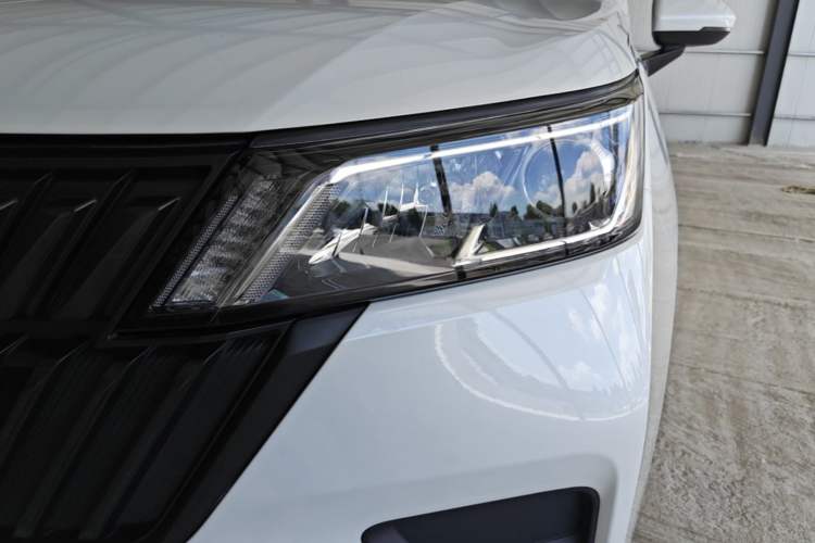 Used Wuling Jiachen 2022 1.5L Manual Enjoyment Elite Model Left Front Headlight