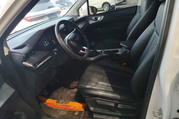 Used Wuling Jiachen 2022 1.5T Manual Comfort & Dynamic Version Left Front Seat