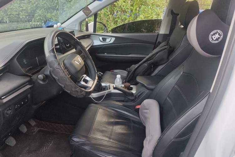 Used Wuling Jiachen 2022 1.5L Manual Comfort Edition Left Front Seat
