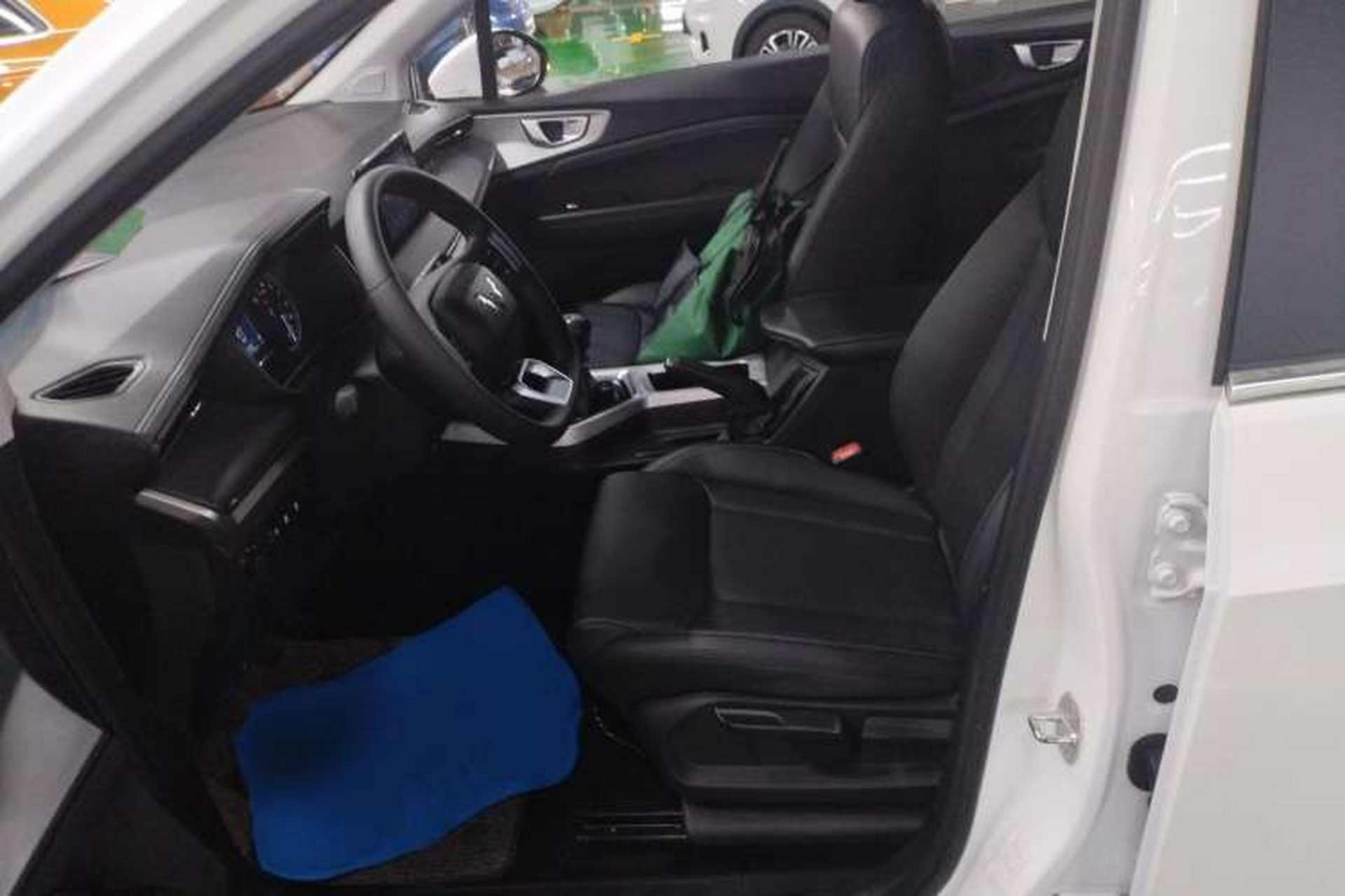 Used Wuling Jiachen 2022 1.5L Manual Comfort Edition Left Front Seat