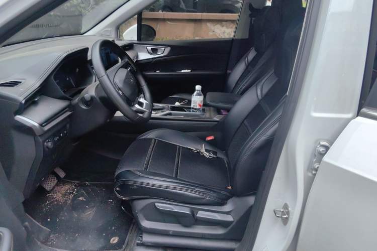 Used Wuling Jiachen 2022 1.5T CVT Smart Luxury Version Left Front Seat