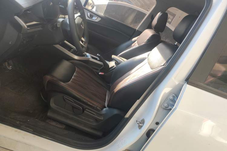 Used Wuling Jiachen 2022 1.5L Manual Enjoyment Elite Model Left Front Seat