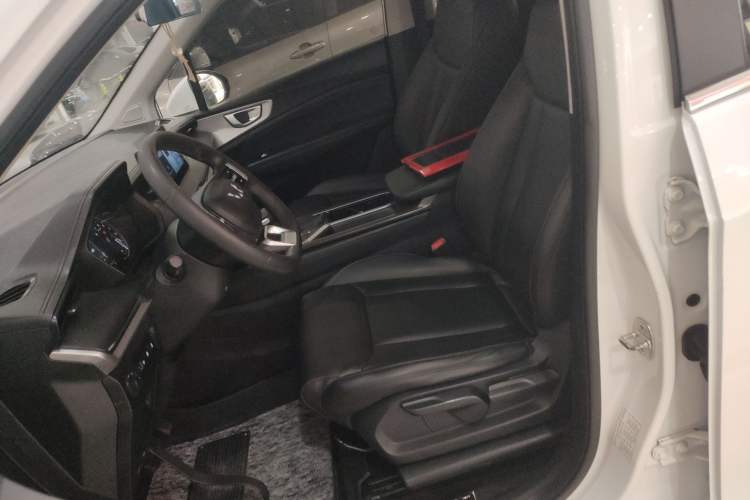 Used Wuling Jiachen 2022 1.5T CVT Smart Luxury Version Left Front Seat
