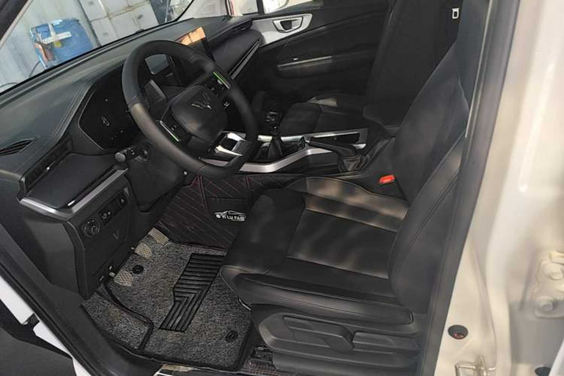 Used Wuling Jiachen 2022 1.5T Manual Light Enjoyment Dynamic Version Left Front Seat