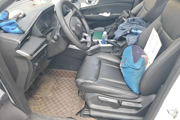 Used Wuling Jiachen 2022 1.5L Manual Comfort Edition Left Front Seat