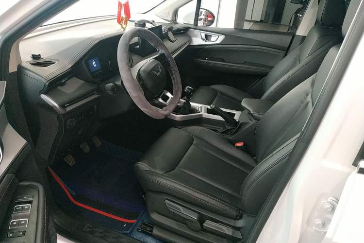 Used Wuling Jiachen 2022 1.5L Manual Light Comfort Edition Left Front Seat