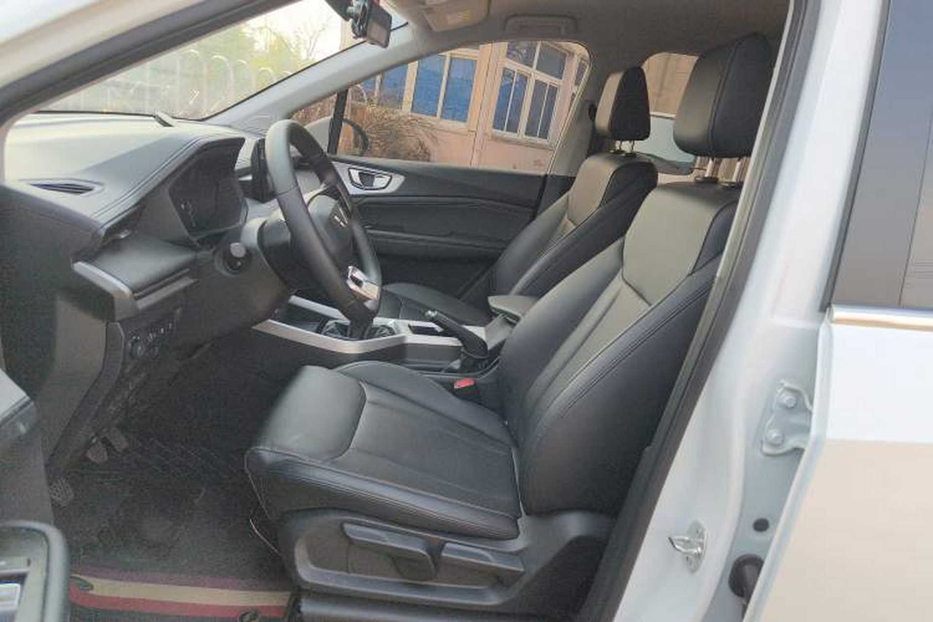 Used Wuling Jiachen 2022 1.5L Manual Comfort Edition Left Front Seat