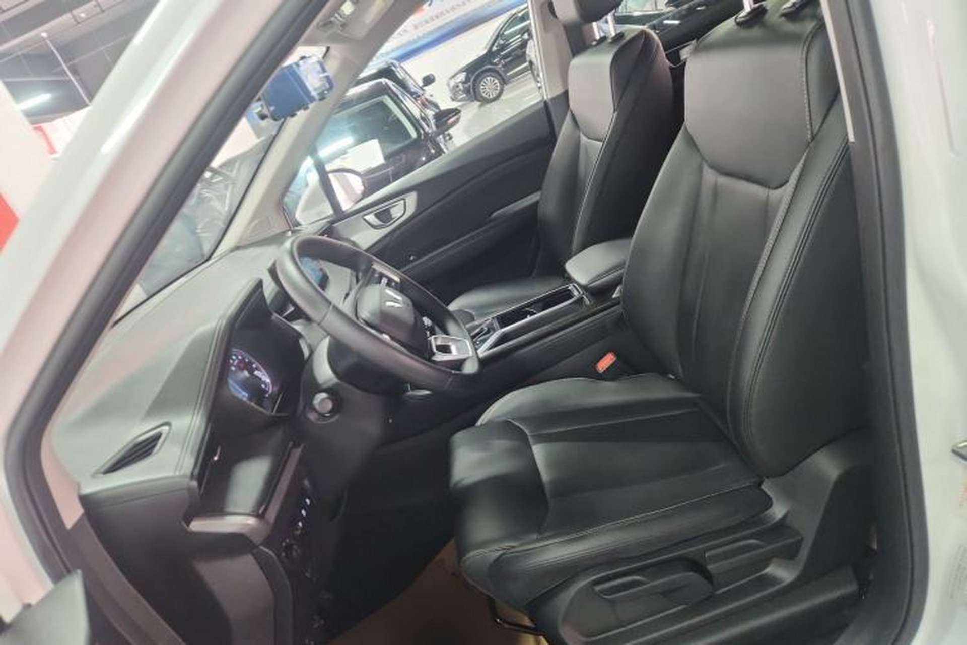 Used Wuling Jiachen 2022 1.5T CVT Smart Luxury Version Left Front Seat