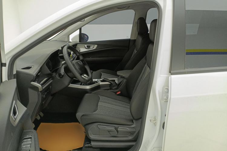 Used Wuling Jiachen 2022 1.5L Manual Enjoyment Elite Model Left Front Seat