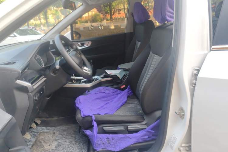 Used Wuling Jiachen 2022 1.5L Manual Enjoyment Elite Model Left Front Seat