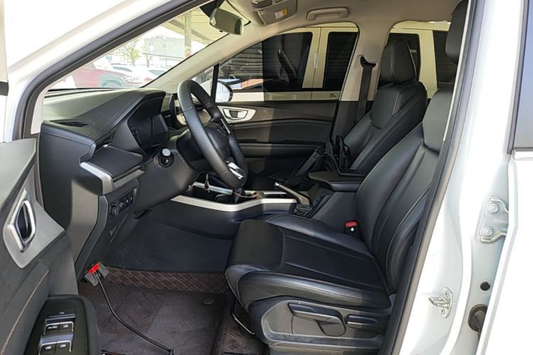 Used Wuling Jiachen 2022 1.5L Manual Comfort Edition Left Front Seat