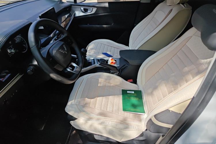 Used Wuling Jiachen 2022 1.5L Manual Enjoyment Elite Model Left Front Seat