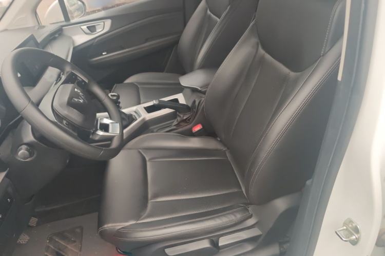 Used Wuling Jiachen 2022 1.5L Manual Light Comfort Edition Left Front Seat