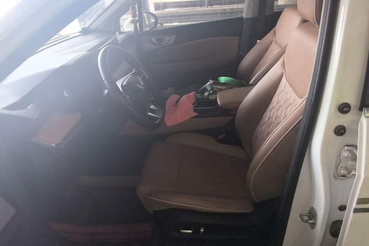 Used Wuling Jiachen 2022 1.5T CVT Deluxe Flagship Edition Left Front Seat