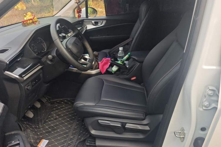 Used Wuling Jiachen 2022 1.5L Manual Enjoyment Elite Model Left Front Seat