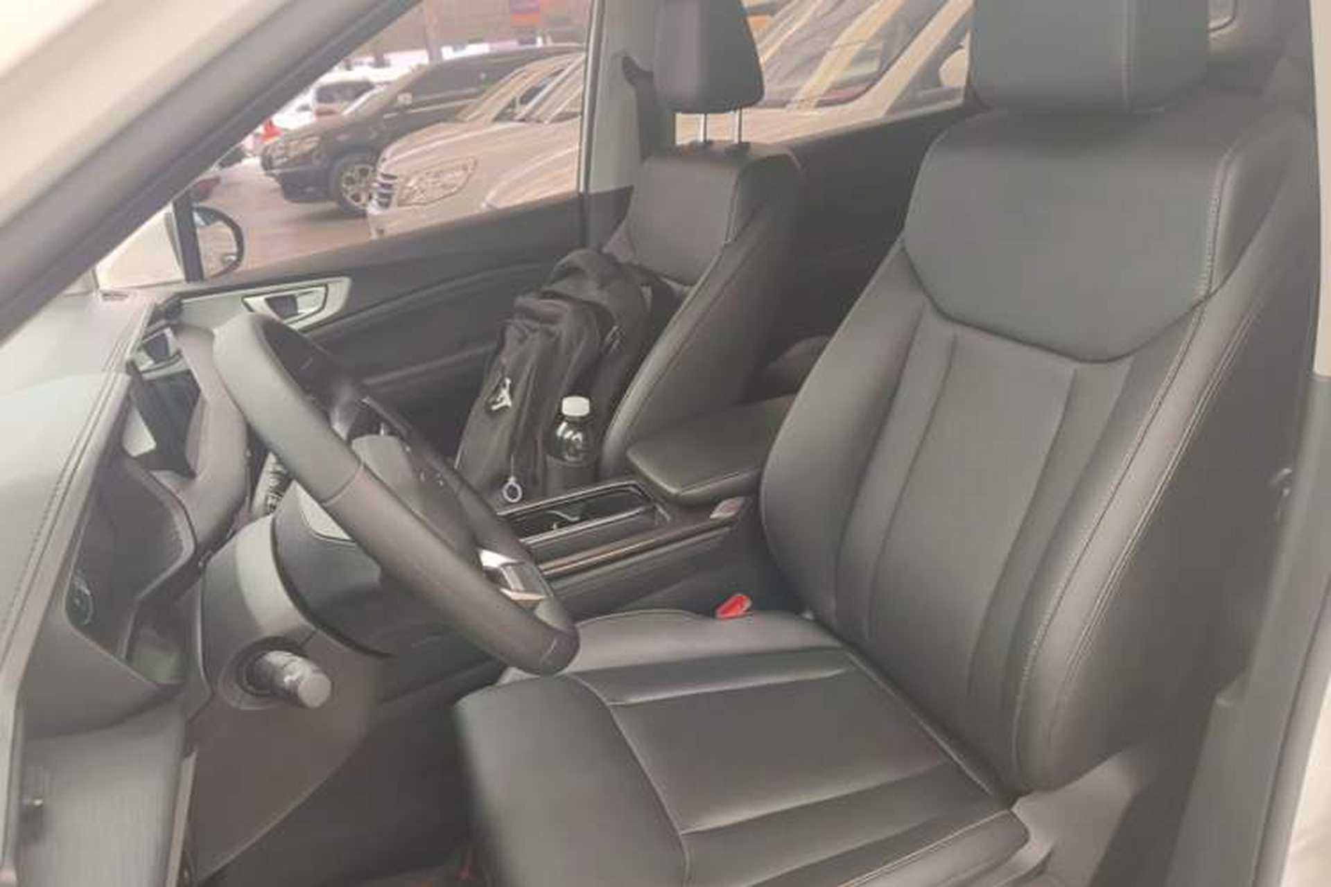 Used Wuling Jiachen 2022 1.5T CVT Smart Luxury Version Left Front Seat