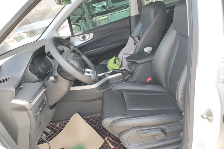 Used Wuling Jiachen 2022 1.5T Manual Light Enjoyment Dynamic Version Left Front Seat
