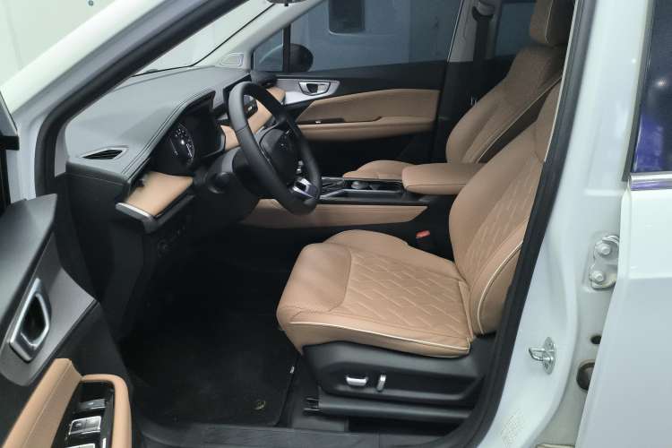 Used Wuling Jiachen 2022 1.5T CVT Deluxe Flagship Edition Left Front Seat