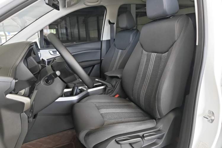 Used Wuling Jiachen 2022 1.5L Manual Enjoyment Elite Model Left Front Seat
