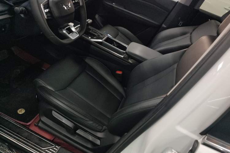 Used Wuling Jiachen 2022 1.5T CVT Smart Luxury Version Left Front Seat