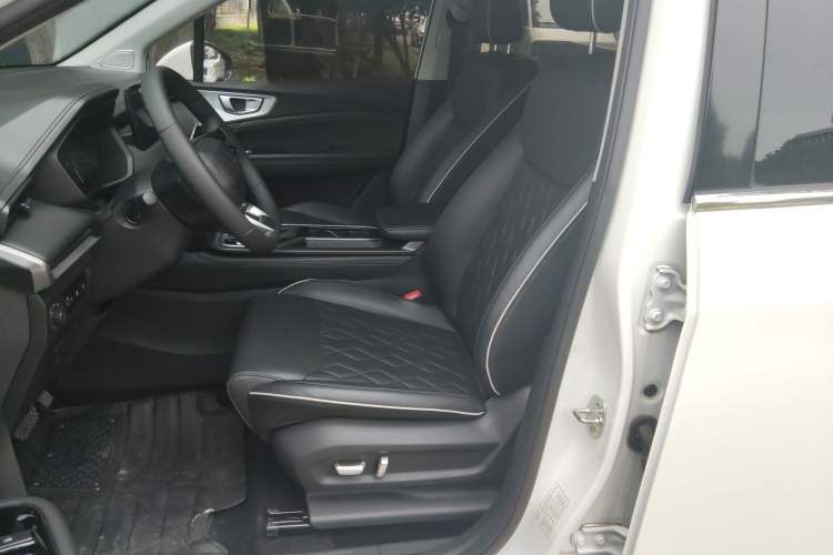 Used Wuling Jiachen 2022 1.5T CVT Deluxe Flagship Edition Left Front Seat