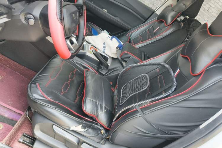 Used Wuling Jiachen 2022 1.5L Manual Enjoyment Elite Model Left Front Seat