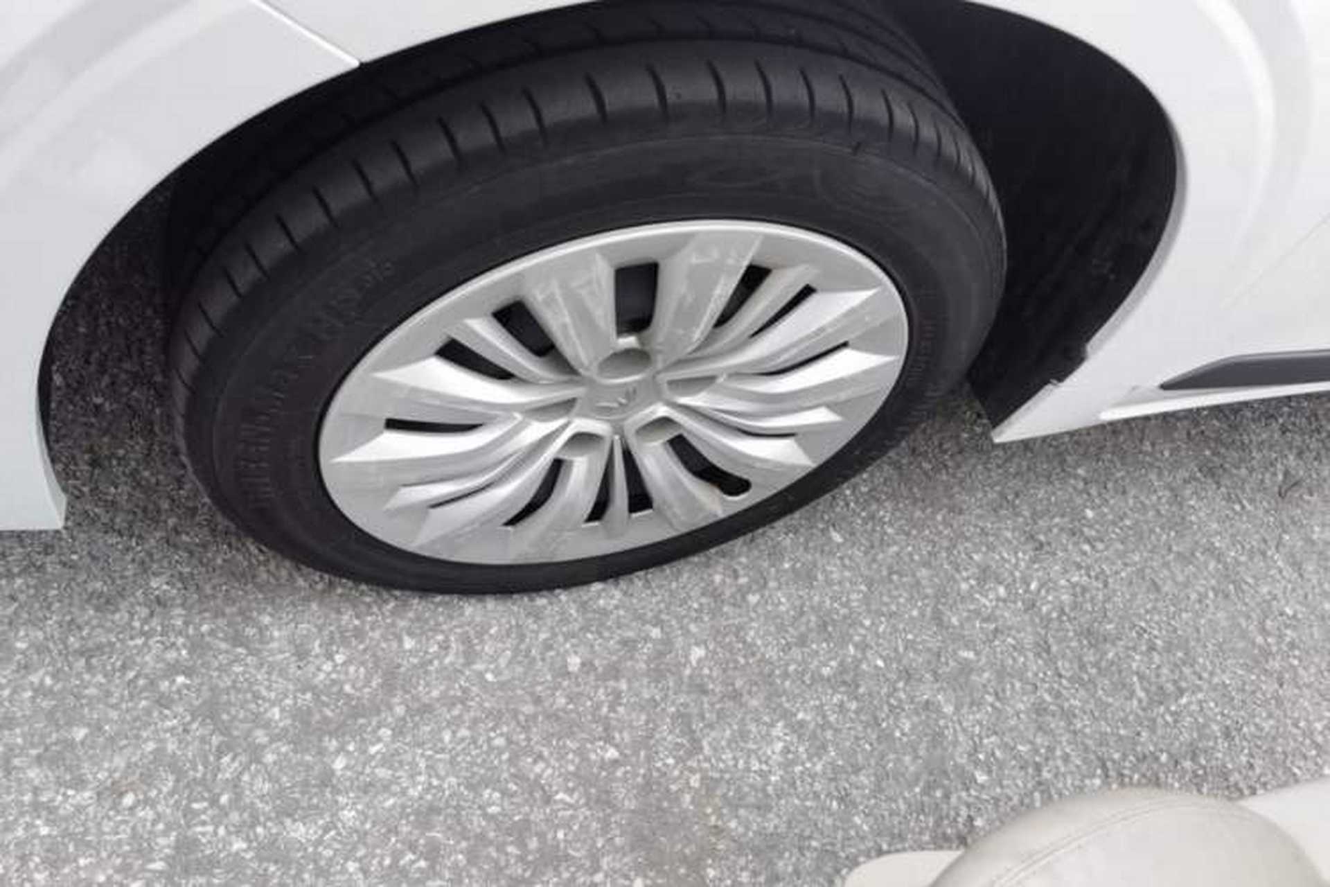 Used Wuling Jiachen 2022 1.5L Manual Enjoyment Elite Model Left Front Wheel Hub