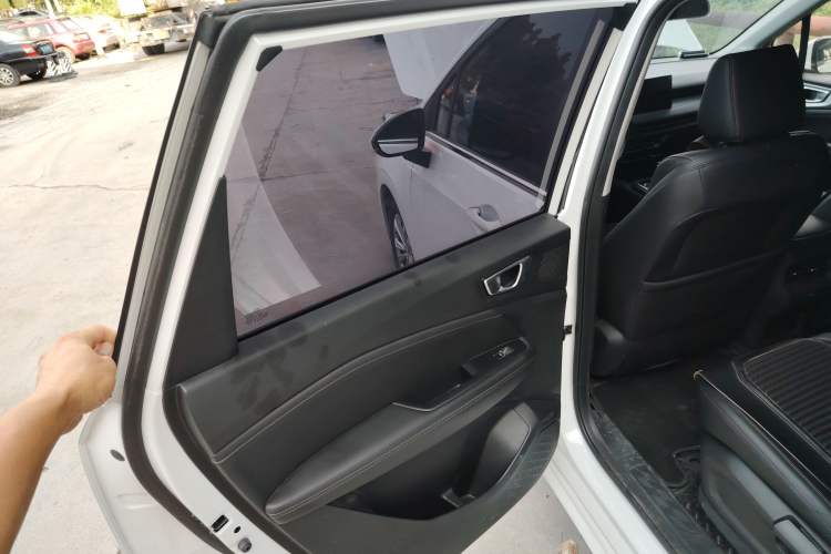 Used Wuling Jiachen 2022 1.5T CVT Smart Luxury Version Left Rear Door Interior