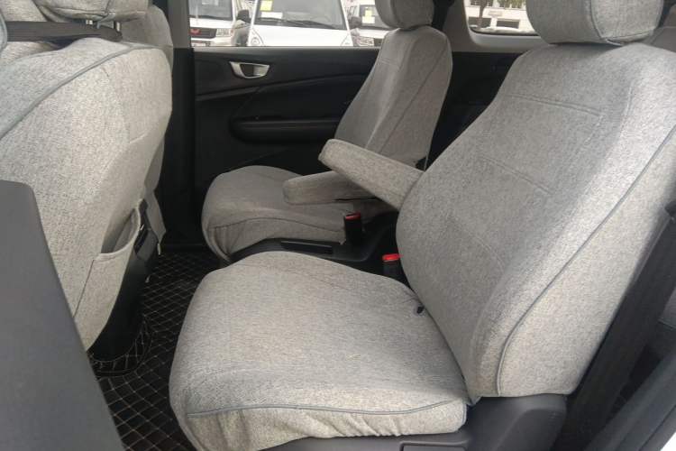 Used Wuling Jiachen 2022 1.5L Manual Comfort Edition Left Rear Seat