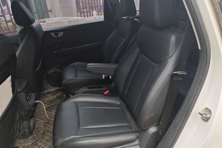 Used Wuling Jiachen 2022 1.5T CVT Smart Luxury Version Left Rear Seat