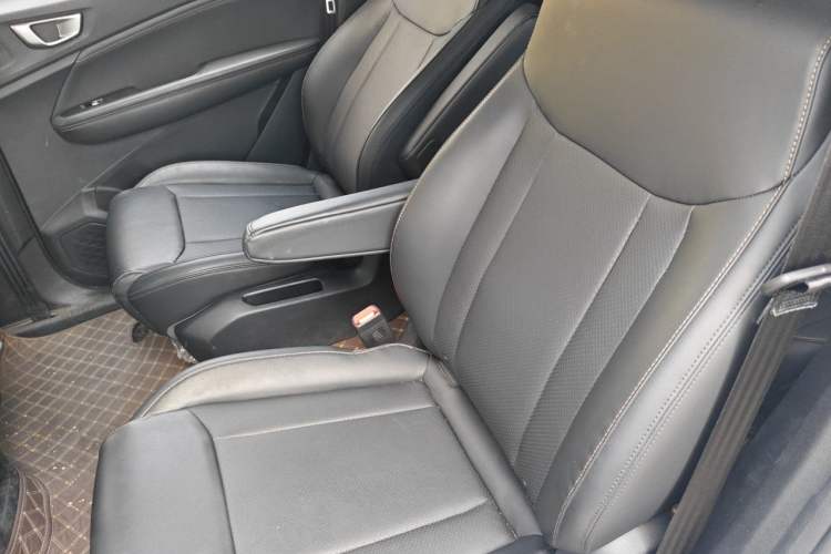 Used Wuling Jiachen 2022 1.5L Manual Comfort Edition Left Rear Seat