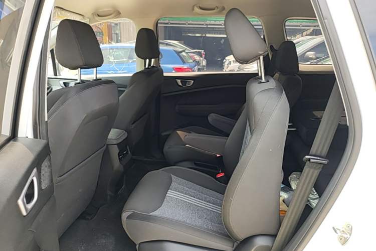 Used Wuling Jiachen 2022 1.5L Manual Enjoyment Elite Model Left Rear Seat