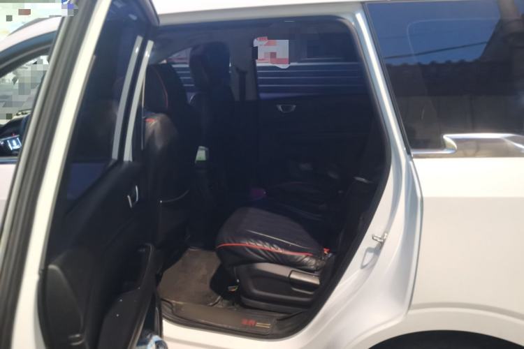 Used Wuling Jiachen 2022 1.5T CVT Smart Luxury Version Left Rear Seat