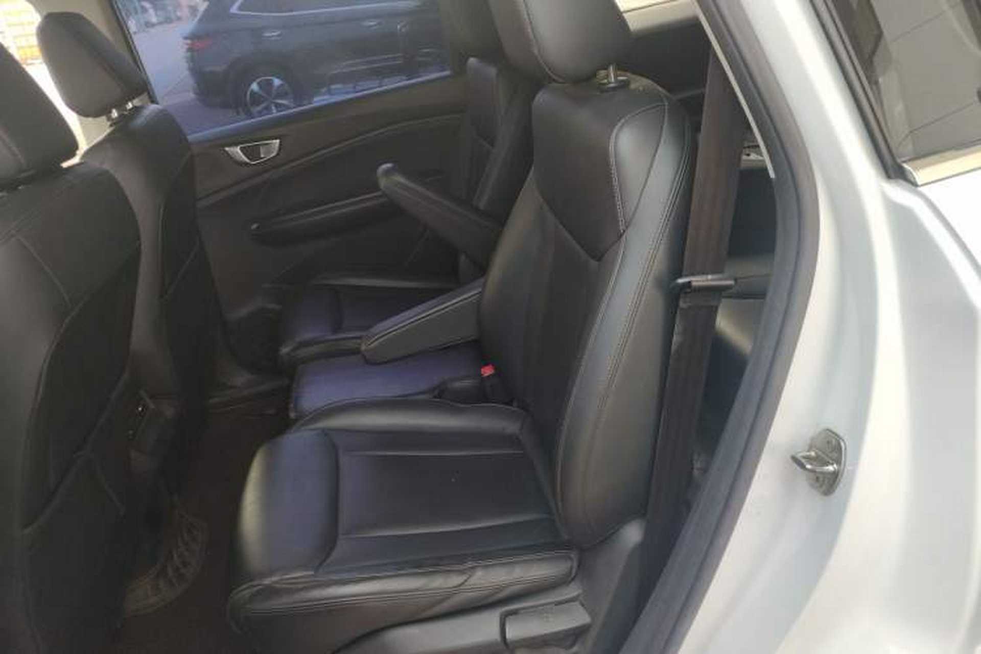 Used Wuling Jiachen 2022 1.5L Manual Light Comfort Edition Left Rear Seat