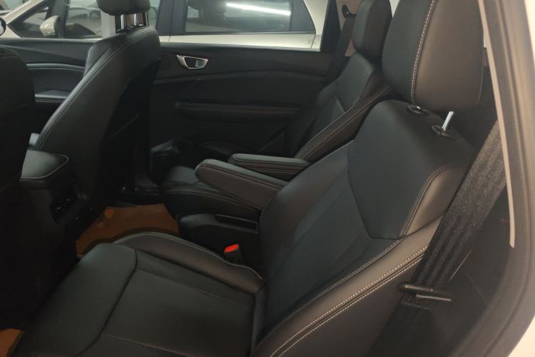 Used Wuling Jiachen 2022 1.5T CVT Smart Luxury Version Left Rear Seat
