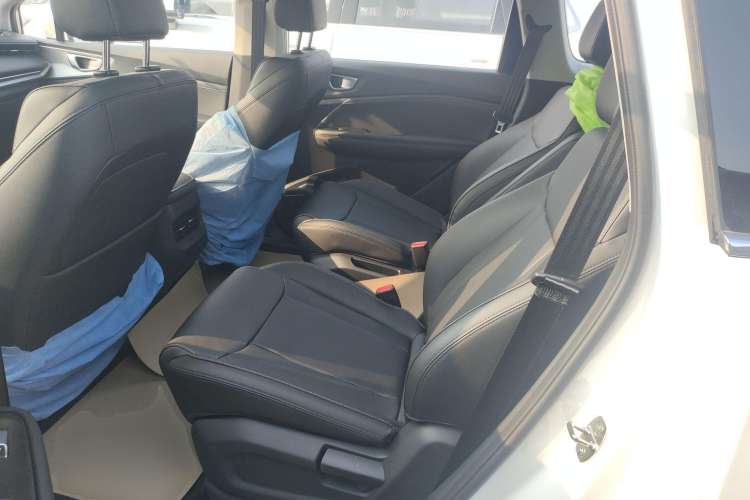Used Wuling Jiachen 2022 1.5L Manual Comfort Edition Left Rear Seat
