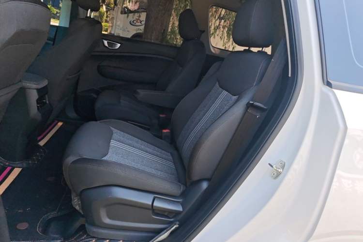 Used Wuling Jiachen 2022 1.5L Manual Enjoyment Elite Model Left Rear Seat