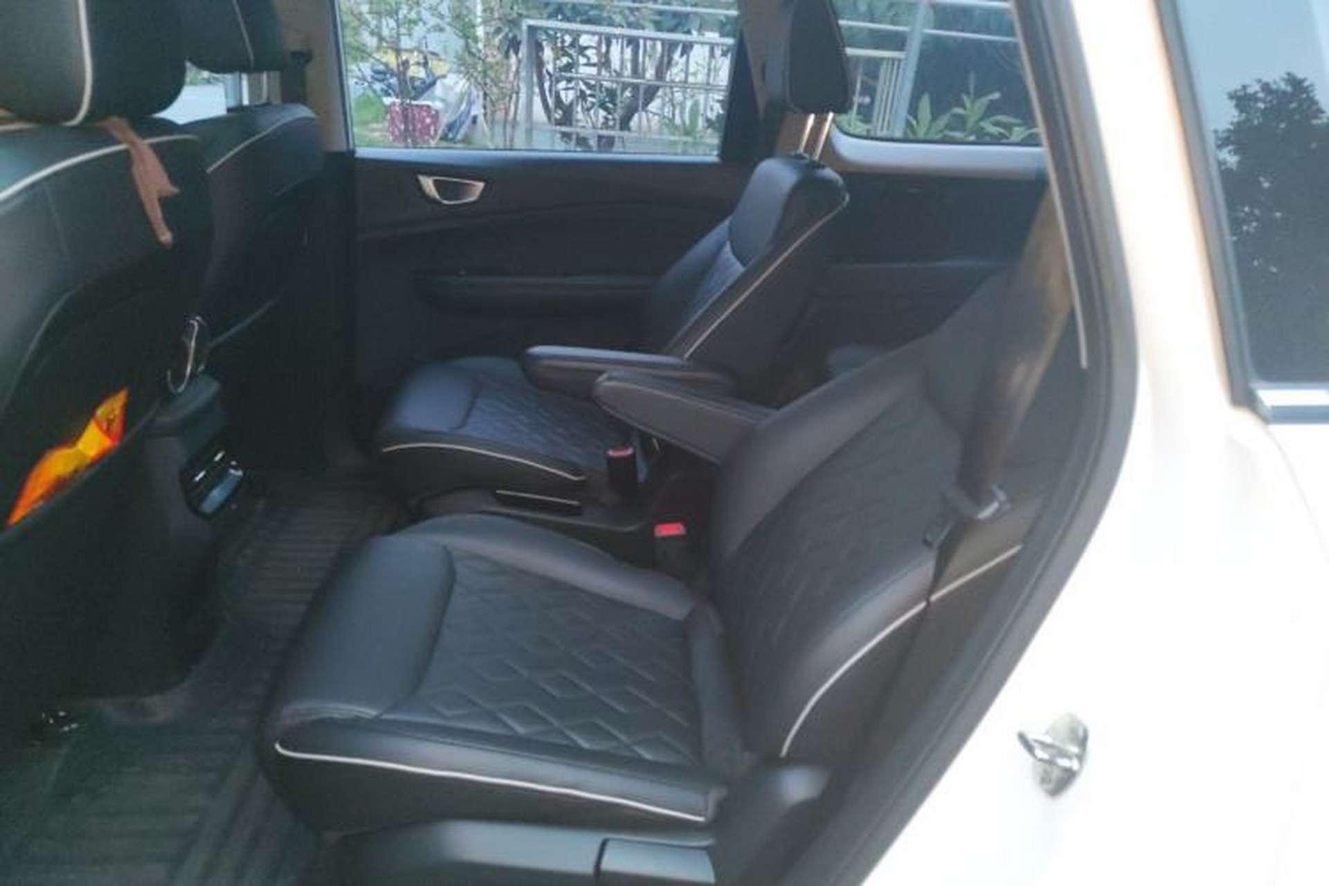 Used Wuling Jiachen 2022 1.5T CVT Deluxe Flagship Edition Left Rear Seat