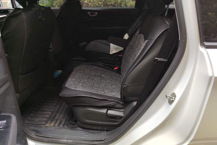 Used Wuling Jiachen 2022 1.5L Manual Enjoyment Elite Model Left Rear Seat