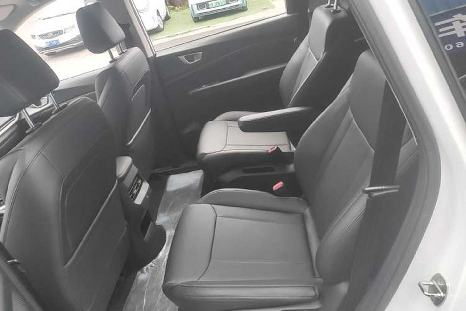 Used Wuling Jiachen 2022 1.5T CVT Smart Luxury Version Left Rear Seat