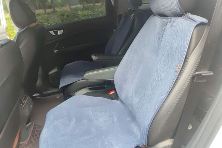 Used Wuling Jiachen 2022 1.5T CVT Smart Luxury Version Left Rear Seat