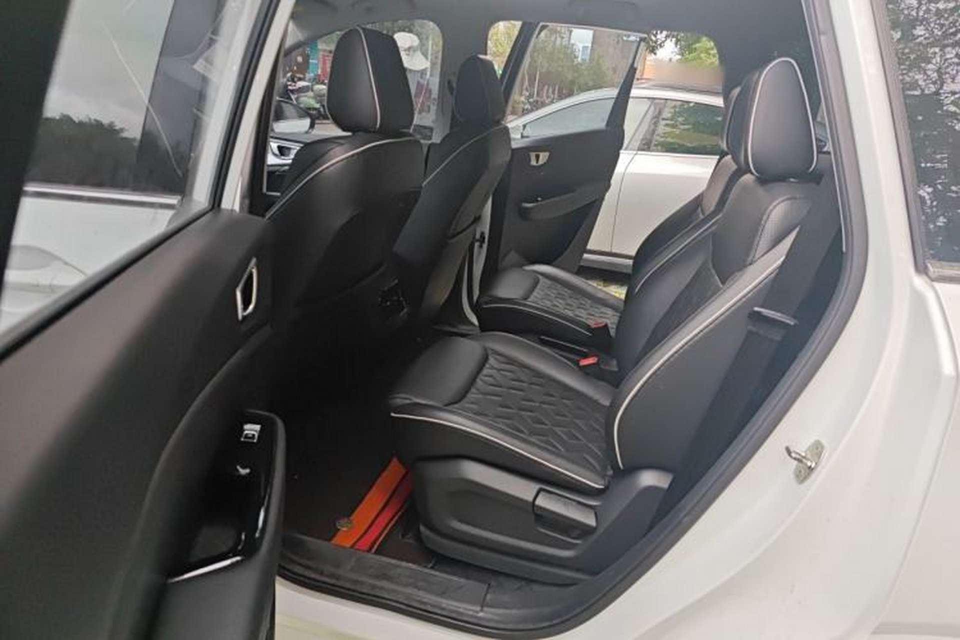 Used Wuling Jiachen 2022 1.5T CVT Deluxe Flagship Edition Left Rear Seat
