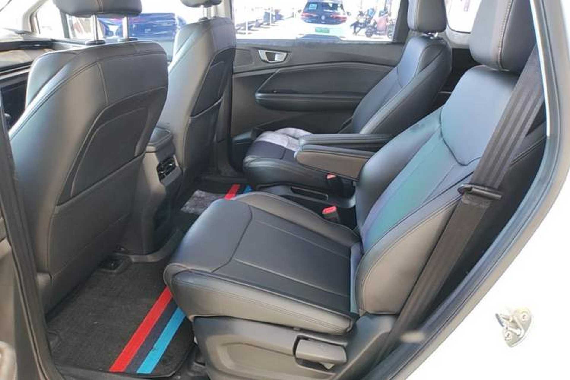 Used Wuling Jiachen 2022 1.5L Manual Comfort Edition Left Rear Seat
