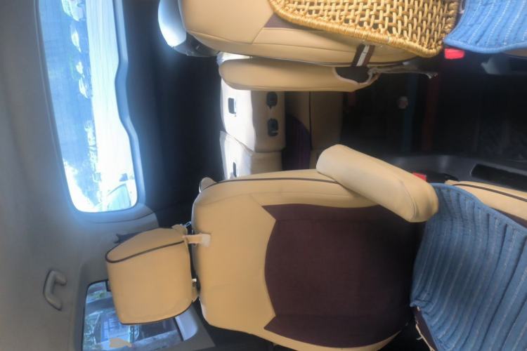 Used Wuling Jiachen 2022 1.5T Manual Comfort & Dynamic Version Left Rear Seat