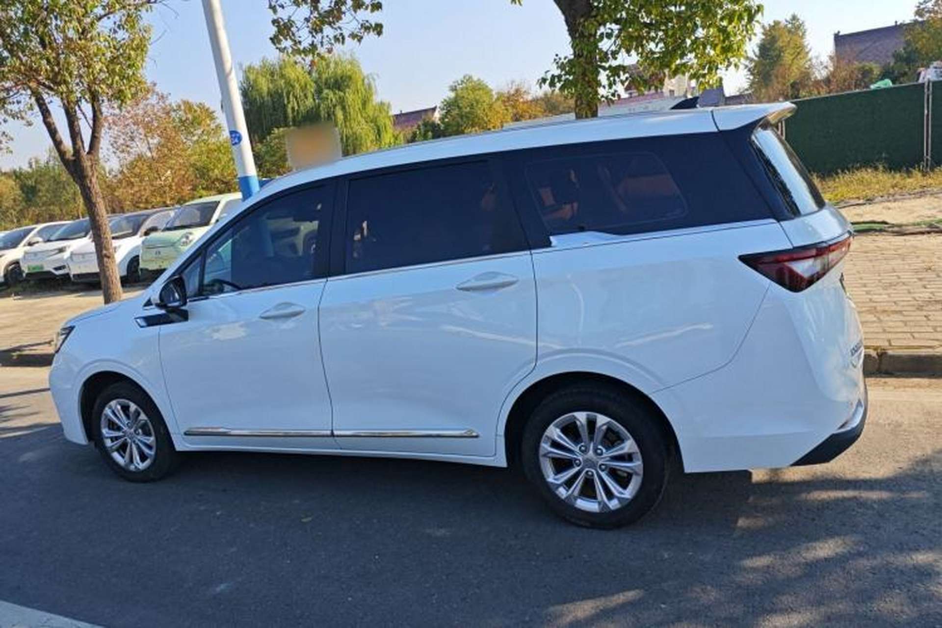 Used Wuling Jiachen 2022 1.5L Manual Comfort Edition Left Side
