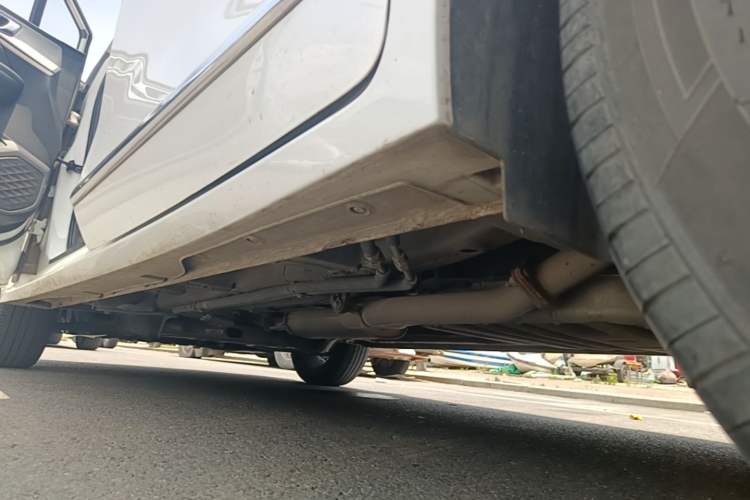 Used Wuling Jiachen 2022 1.5T CVT Deluxe Flagship Edition Left Side Sill