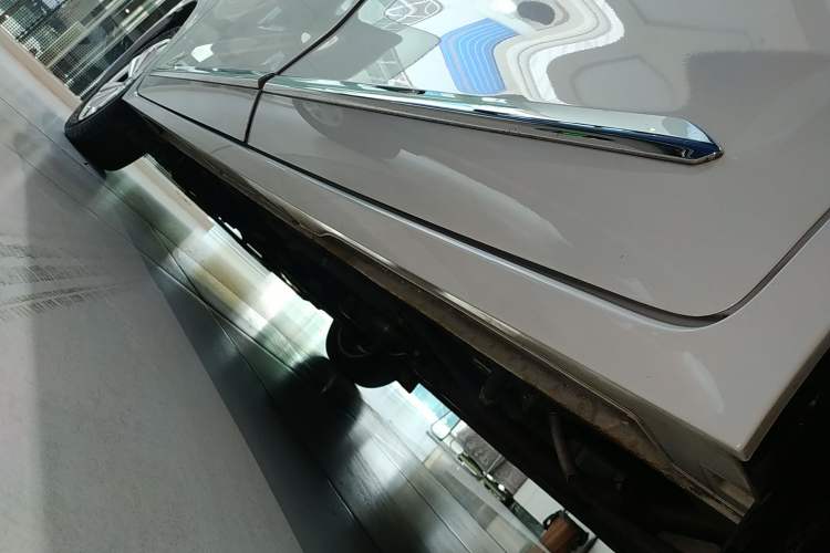 Used Wuling Jiachen 2022 1.5L Manual Light Comfort Edition Left Side Sill
